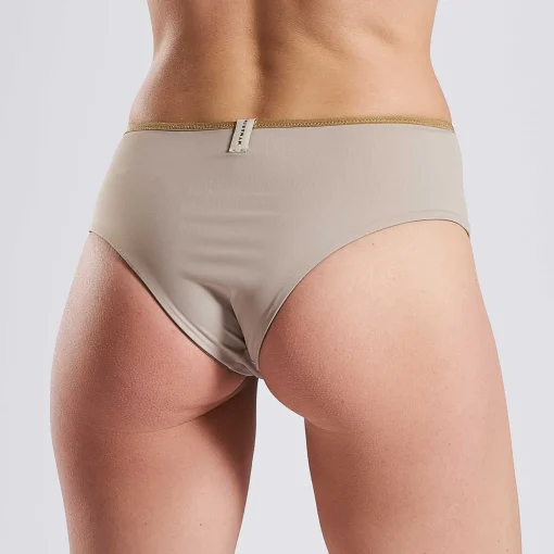 Cheeky Shorts Shine '23