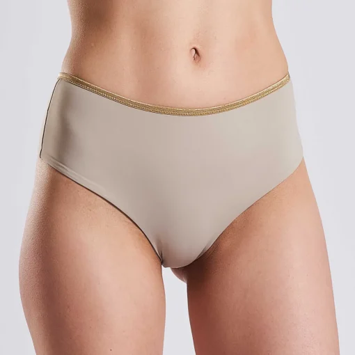 Cheeky Shorts Shine '23
