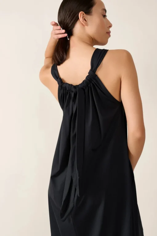 Coastline Dress Classics