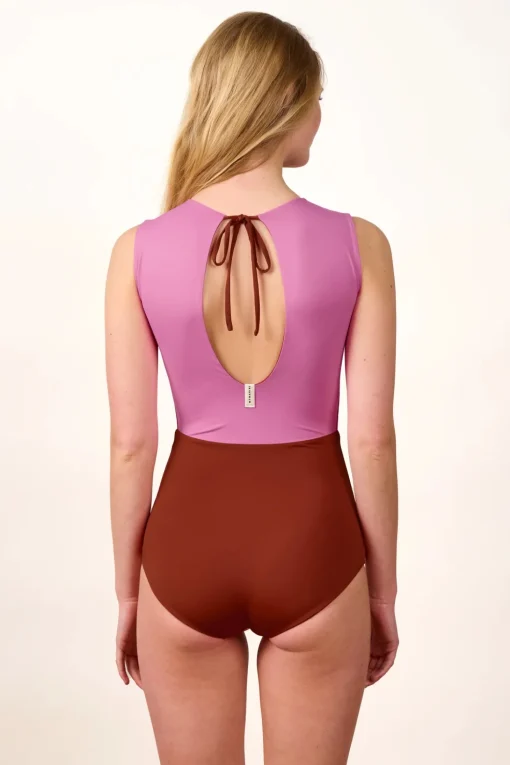 Outfit-Onepiece '25