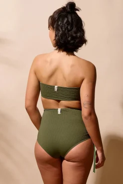 Ruffled Highwaist Shorts '25