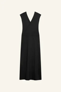 Seaside Dress Classics