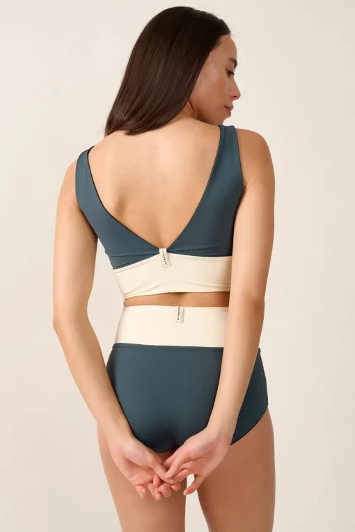 Yoga Top Classics